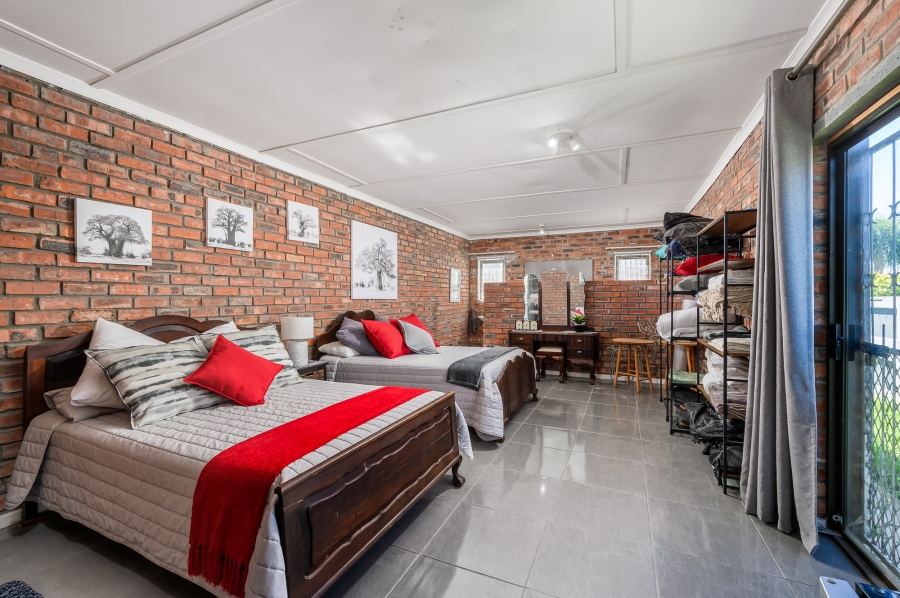 4 Bedroom Property for Sale in Cannonville Eastern Cape